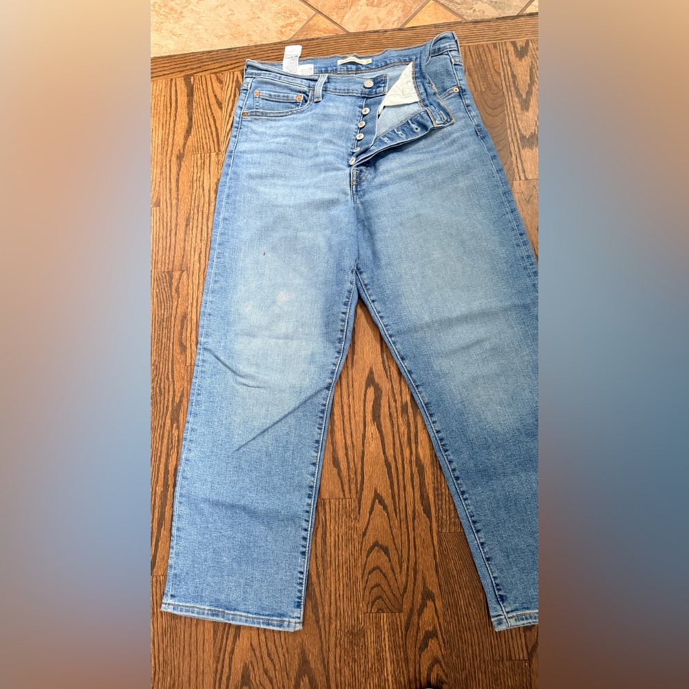 Levi's Women's High Rise Jeans - Light Blue